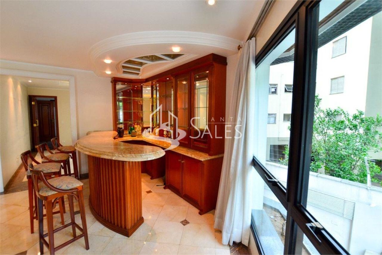 Apartamento à venda com 4 quartos, 220m² - Foto 8