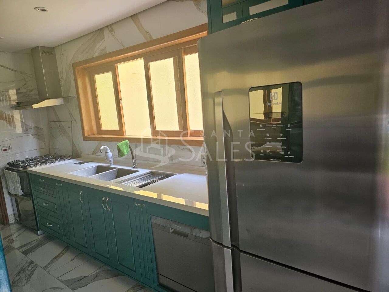 Casa à venda com 5 quartos, 330m² - Foto 16