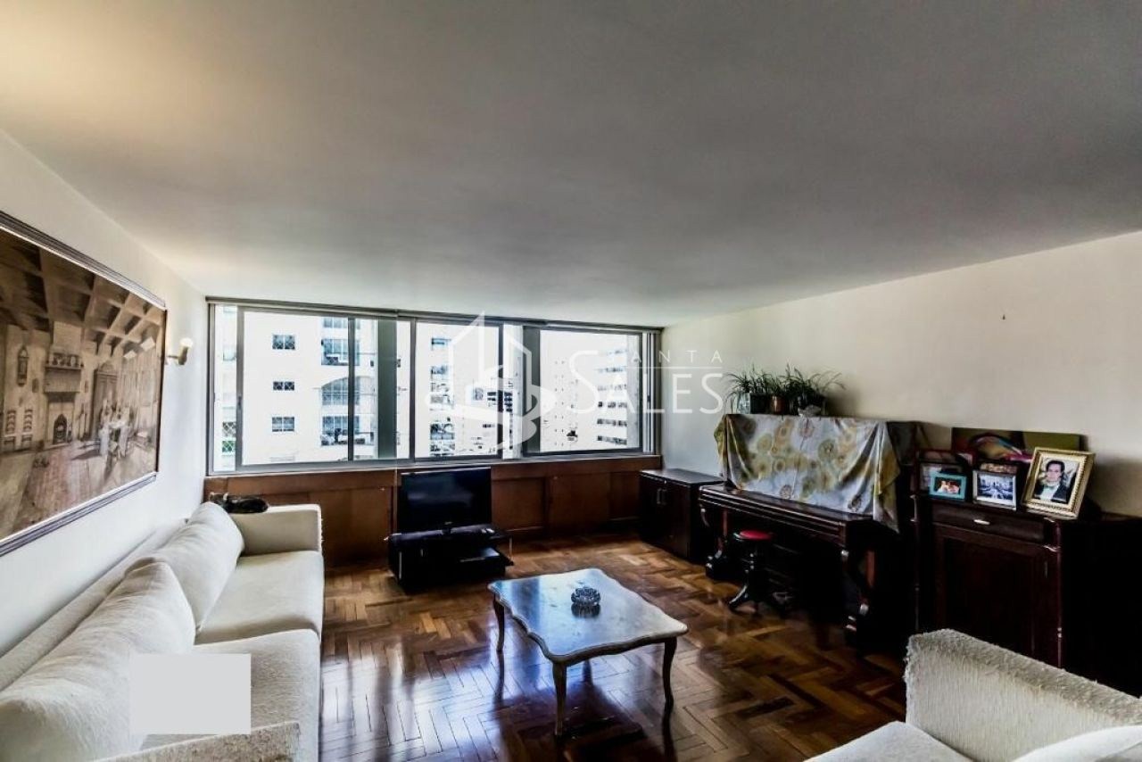 Apartamento para alugar com 4 quartos, 220m² - Foto 1