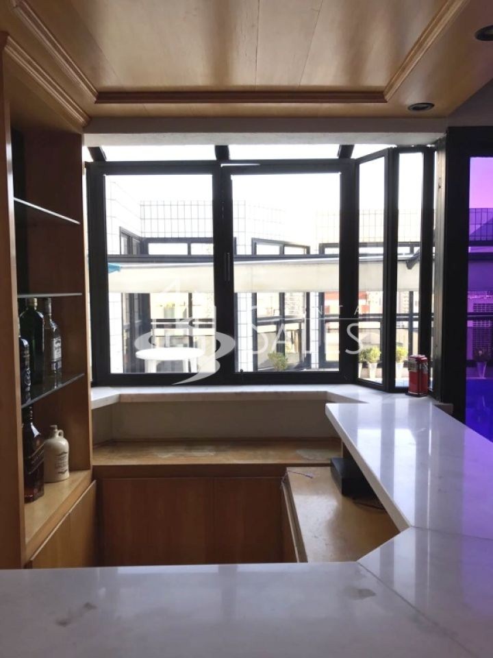Cobertura à venda com 2 quartos, 300m² - Foto 18