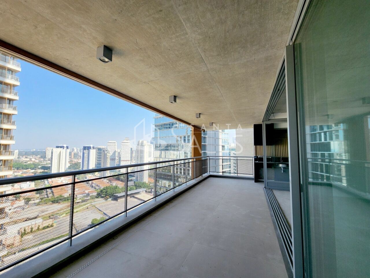 Apartamento à venda com 4 quartos, 167m² - Foto 2