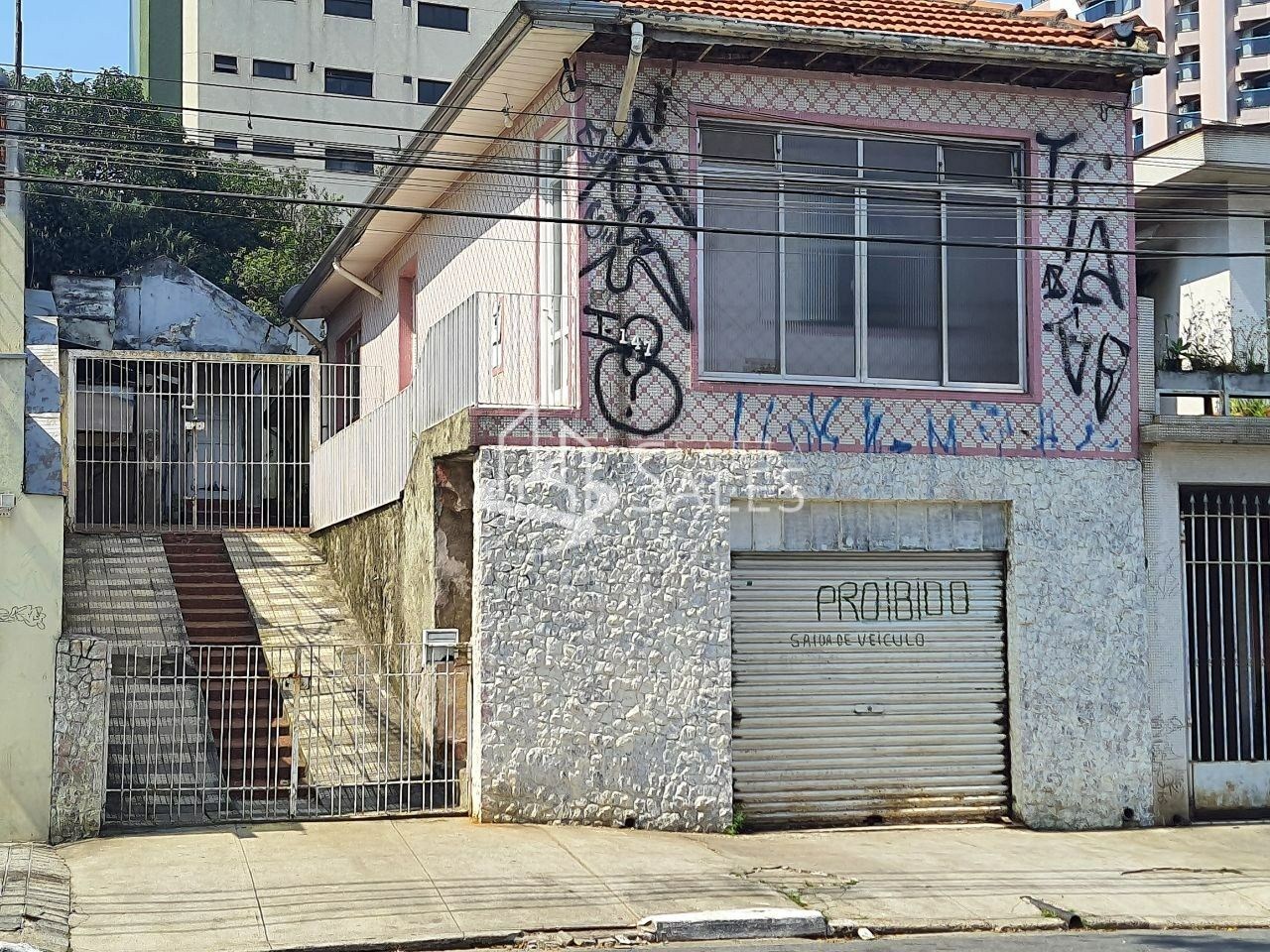 Casa, 2 quartos, 200 m² - Foto 1