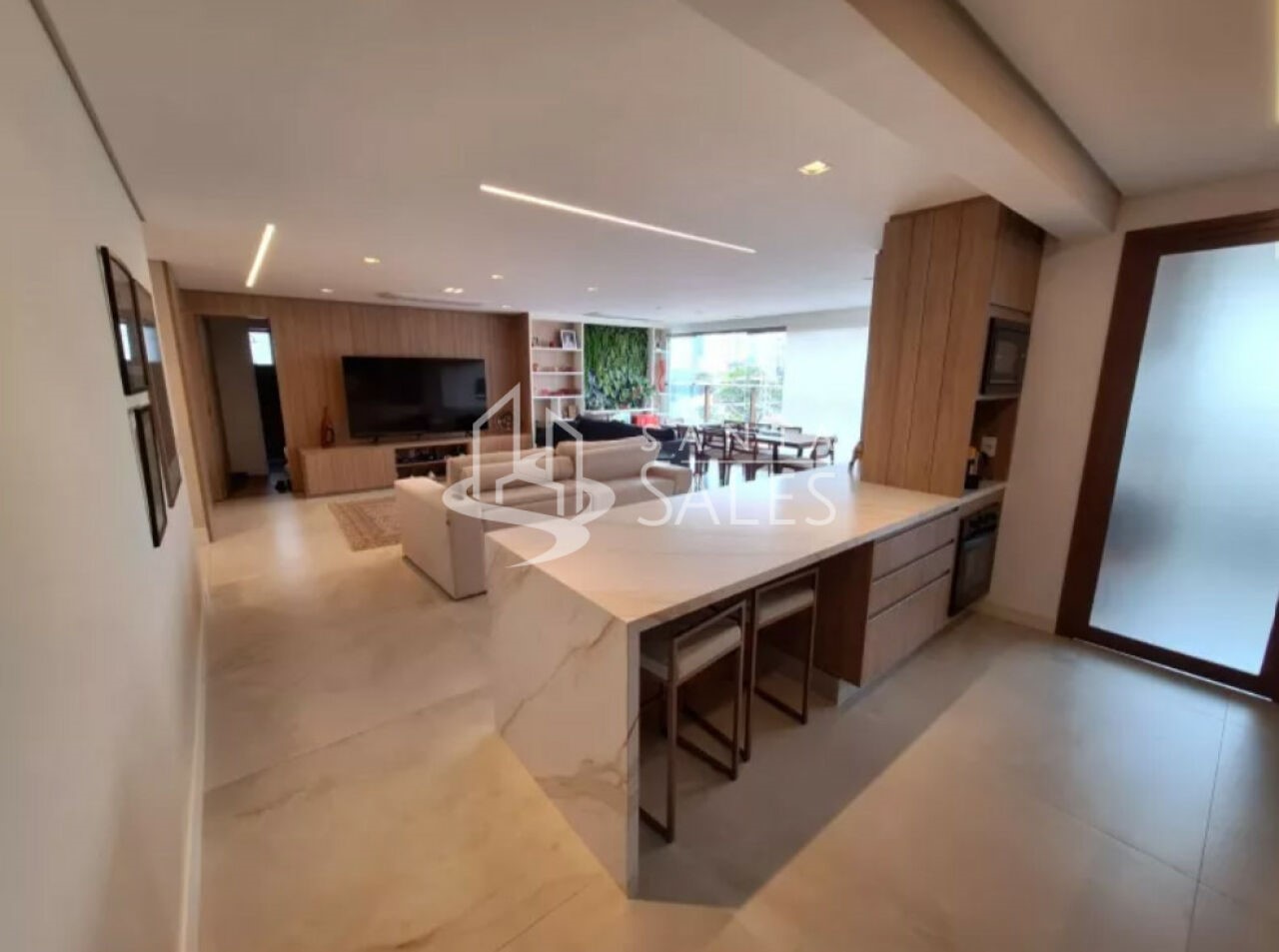 Apartamento à venda com 2 quartos, 110m² - Foto 1