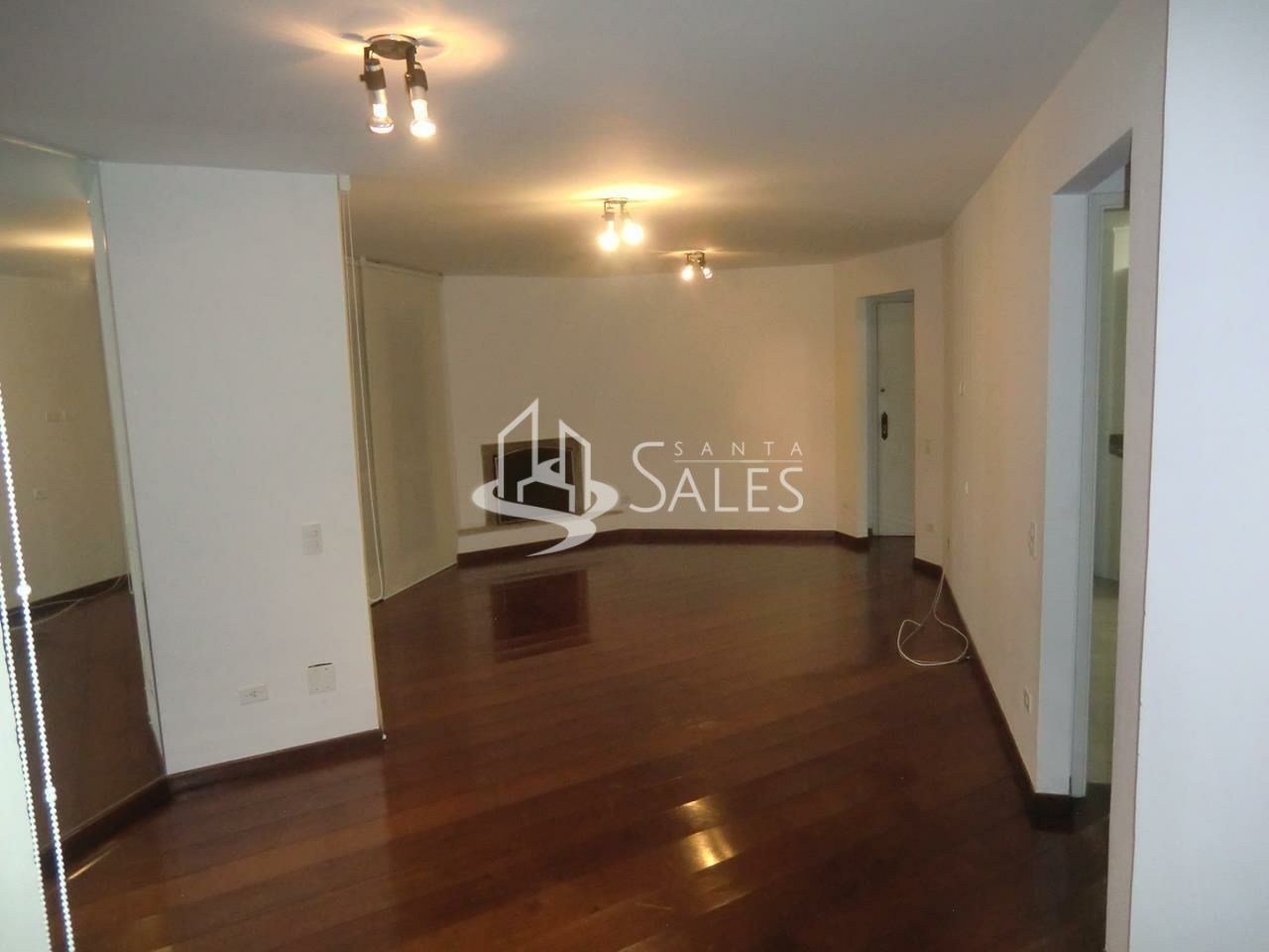 Apartamento para alugar com 4 quartos, 155m² - Foto 5