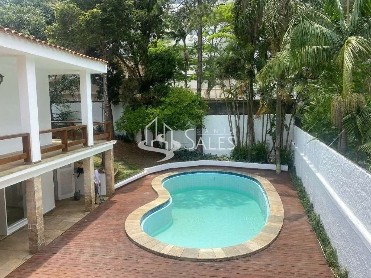 Casa à venda com 4 quartos, 540m² - Foto 1
