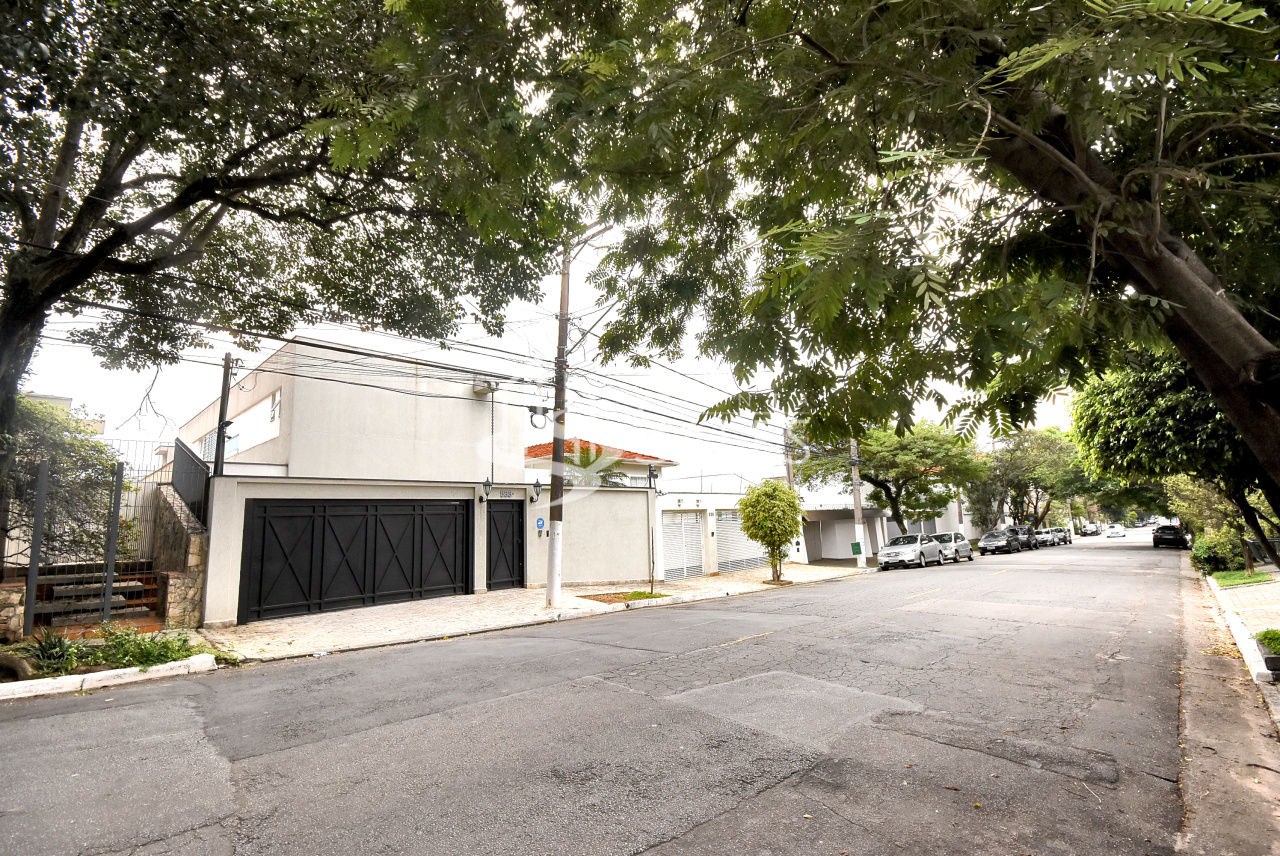 Sobrado, 3 quartos, 356 m² - Foto 1
