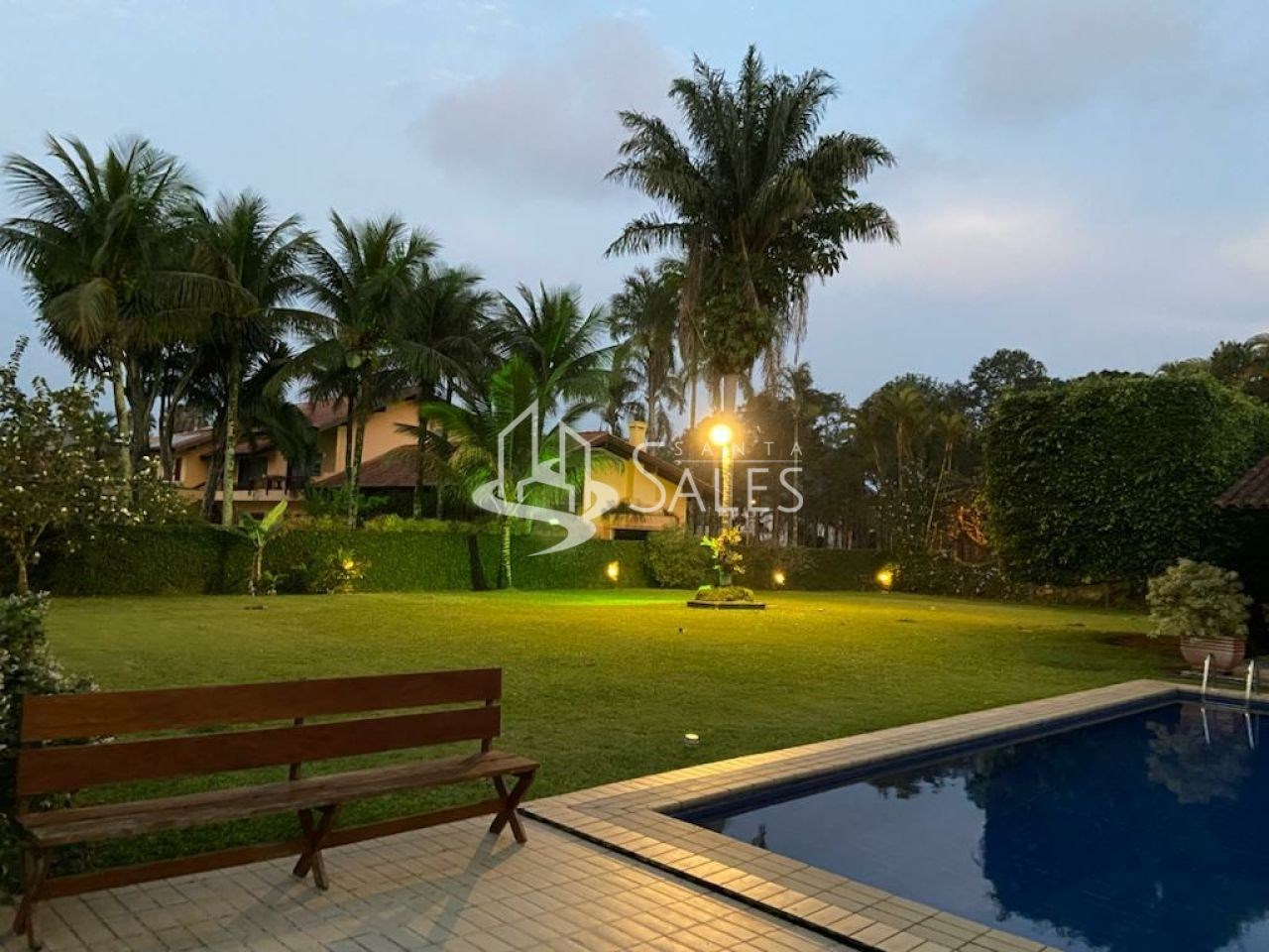 Casa à venda com 4 quartos, 450m² - Foto 15