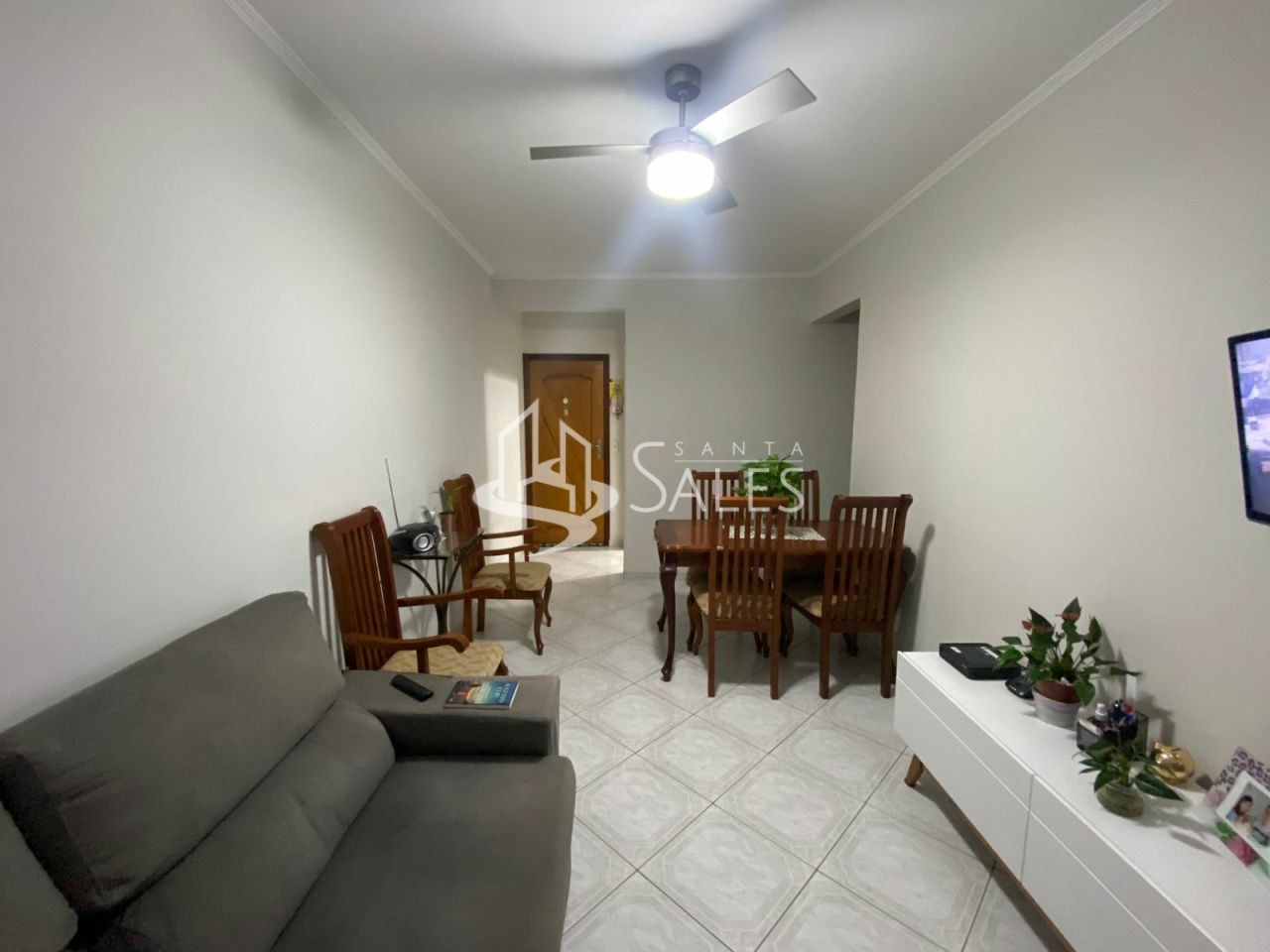 Apartamento à venda com 2 quartos, 62m² - Foto 1