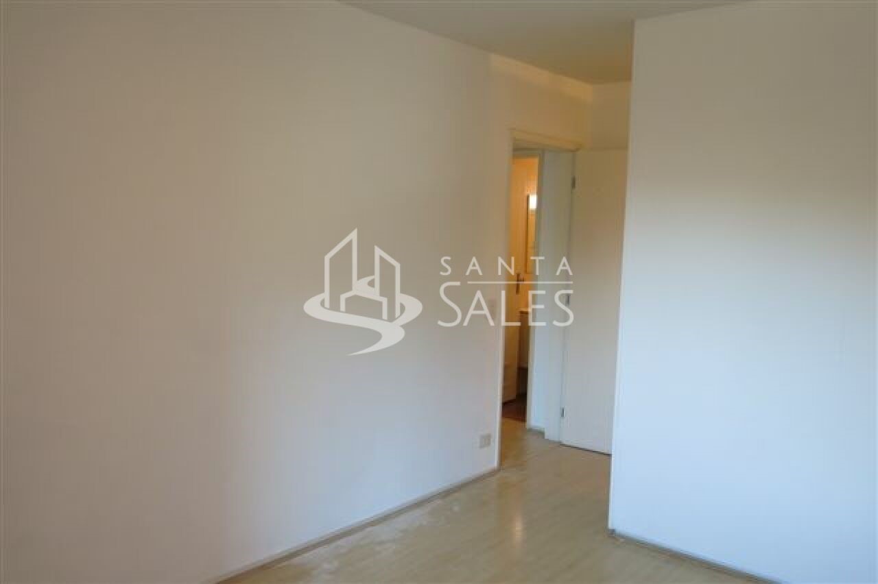 Apartamento para alugar com 3 quartos, 130m² - Foto 12