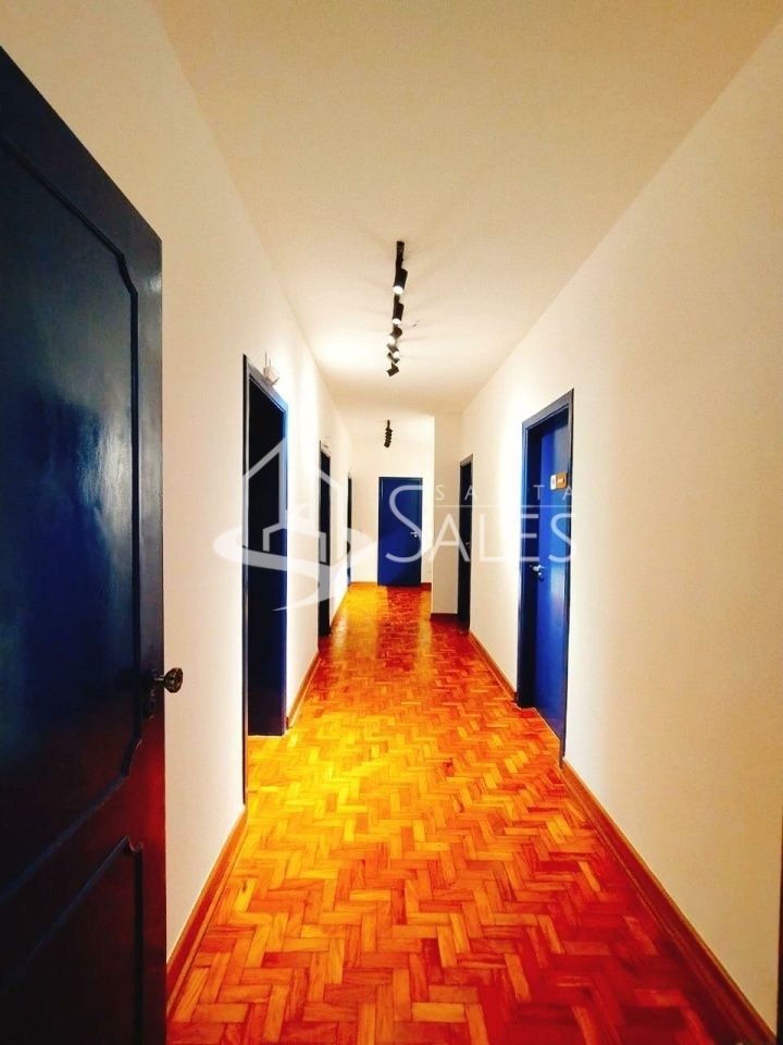 Prédio Inteiro para alugar com 7 quartos, 275m² - Foto 4