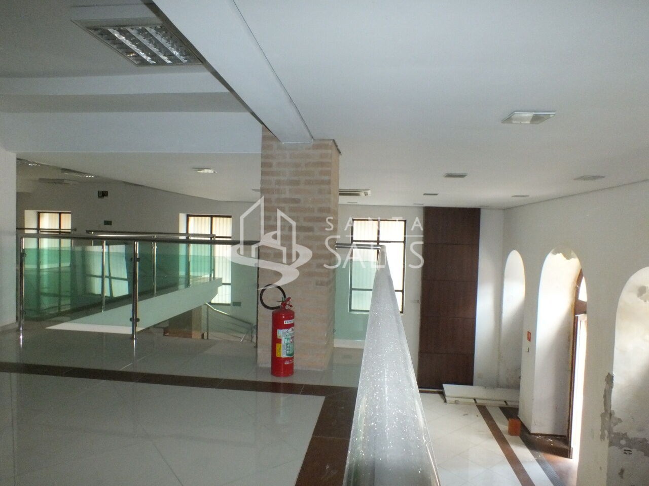 Prédio Inteiro à venda com 10 quartos, 3000m² - Foto 14
