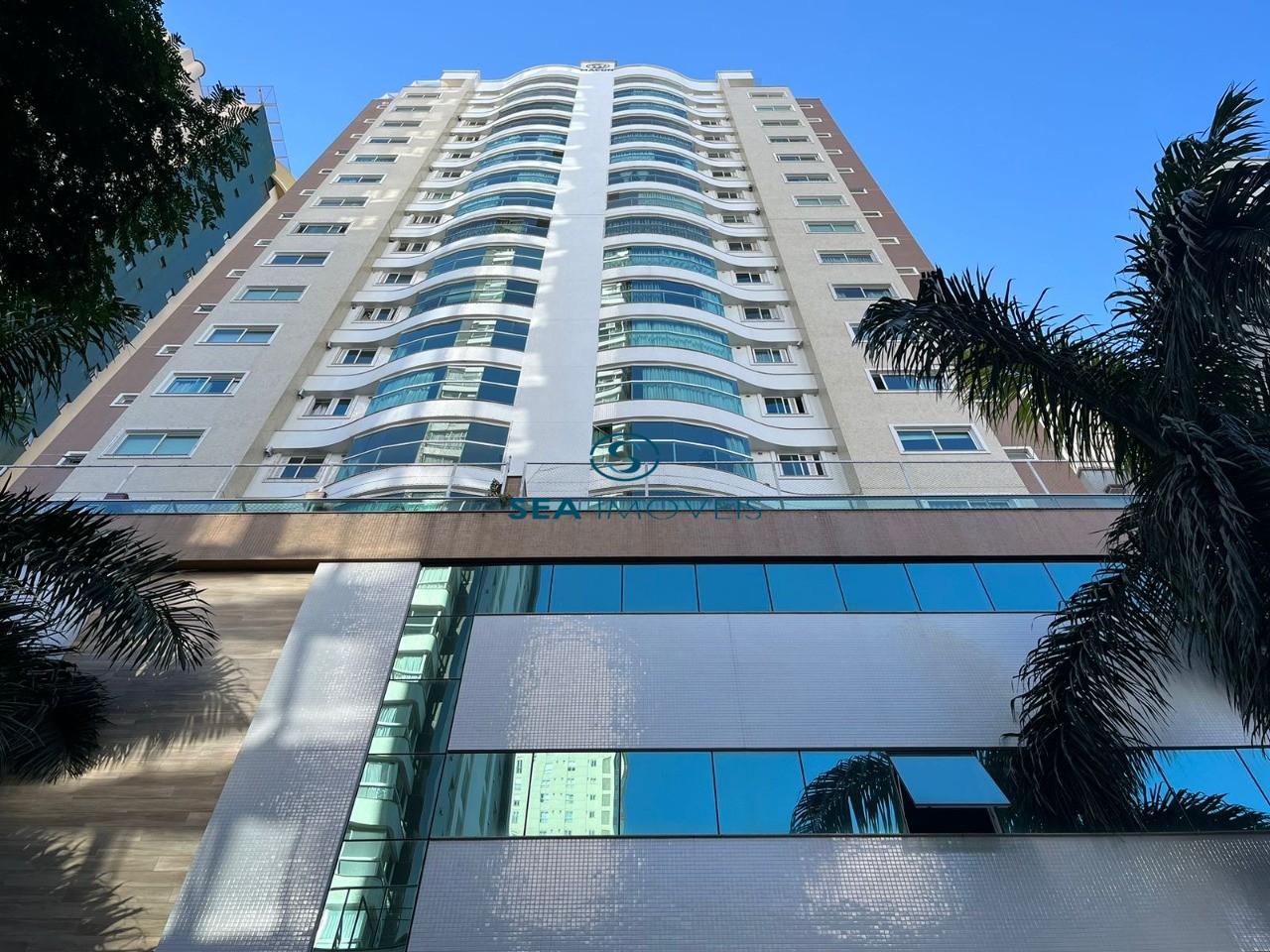 Apartamento, 3 quartos, 129 m² - Foto 2