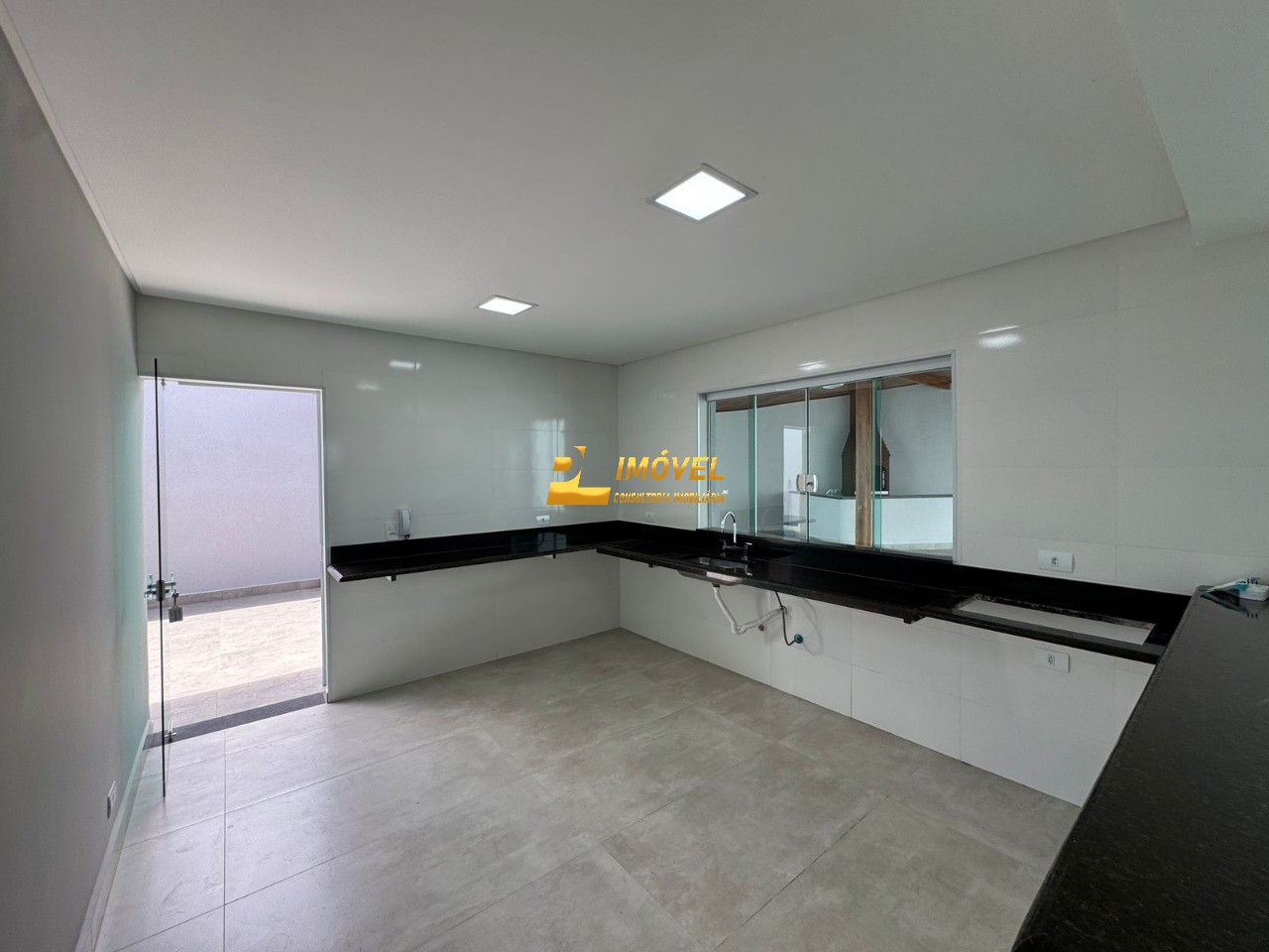 Casa, 3 quartos, 184 m² - Foto 2