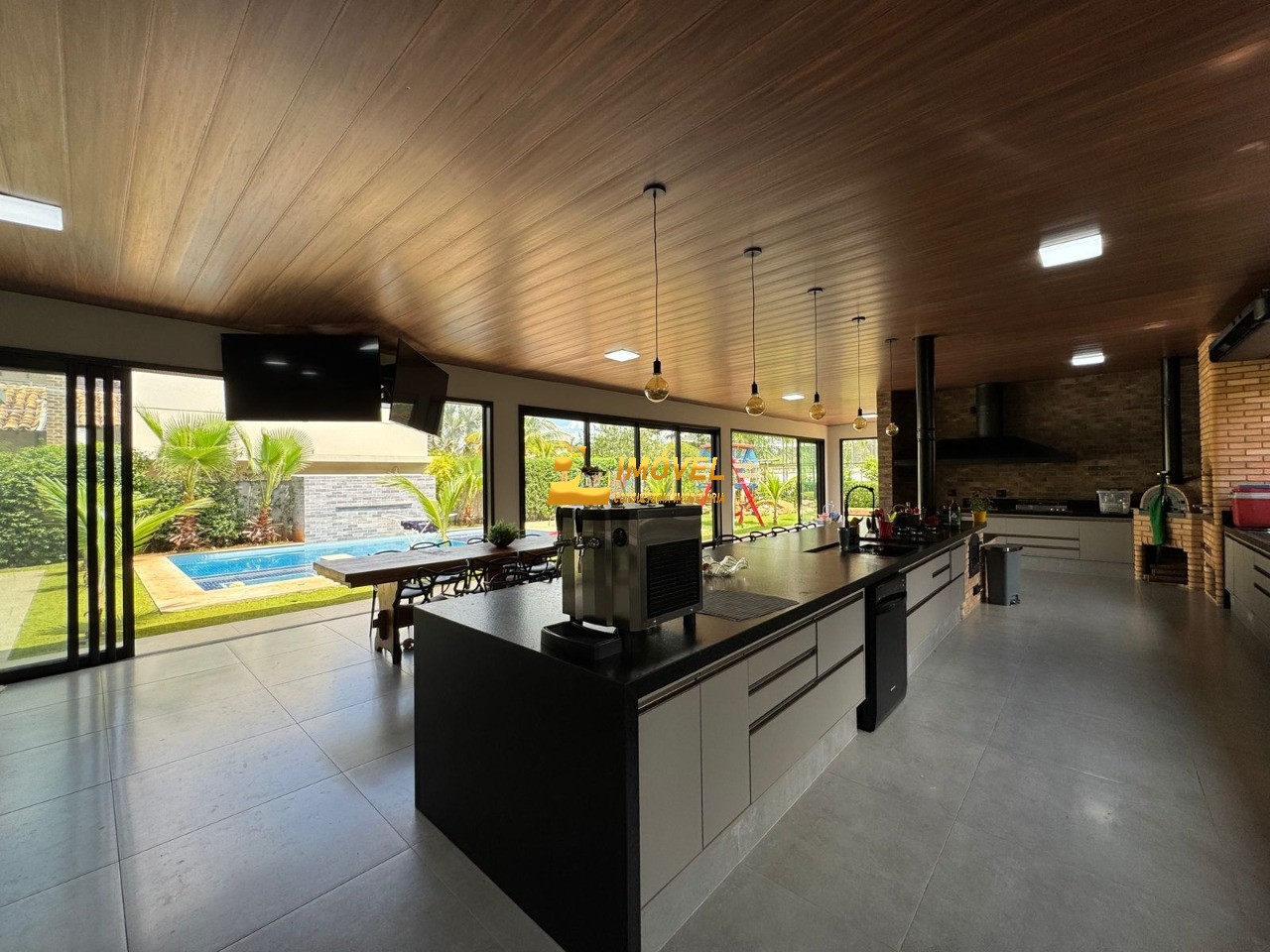 Casa, 4 quartos, 650 m² - Foto 1