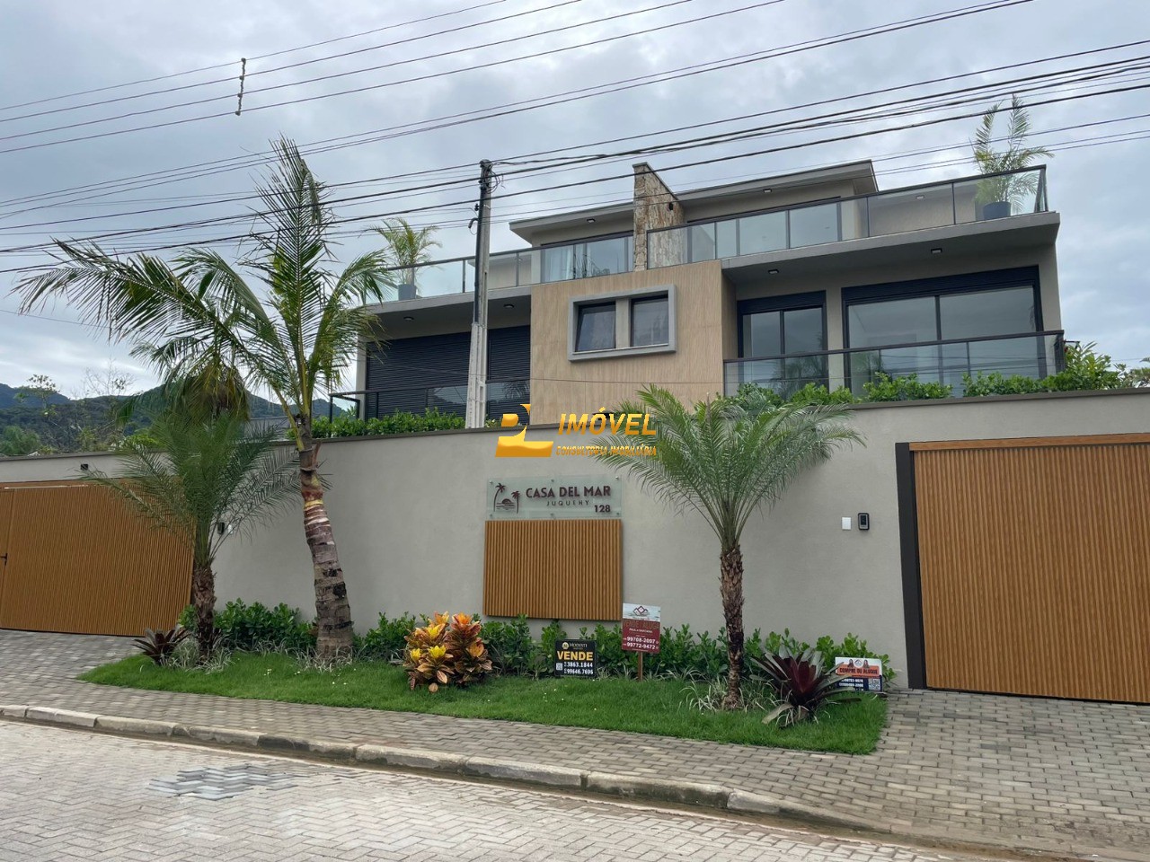 Casa, 3 quartos, 234 m² - Foto 1