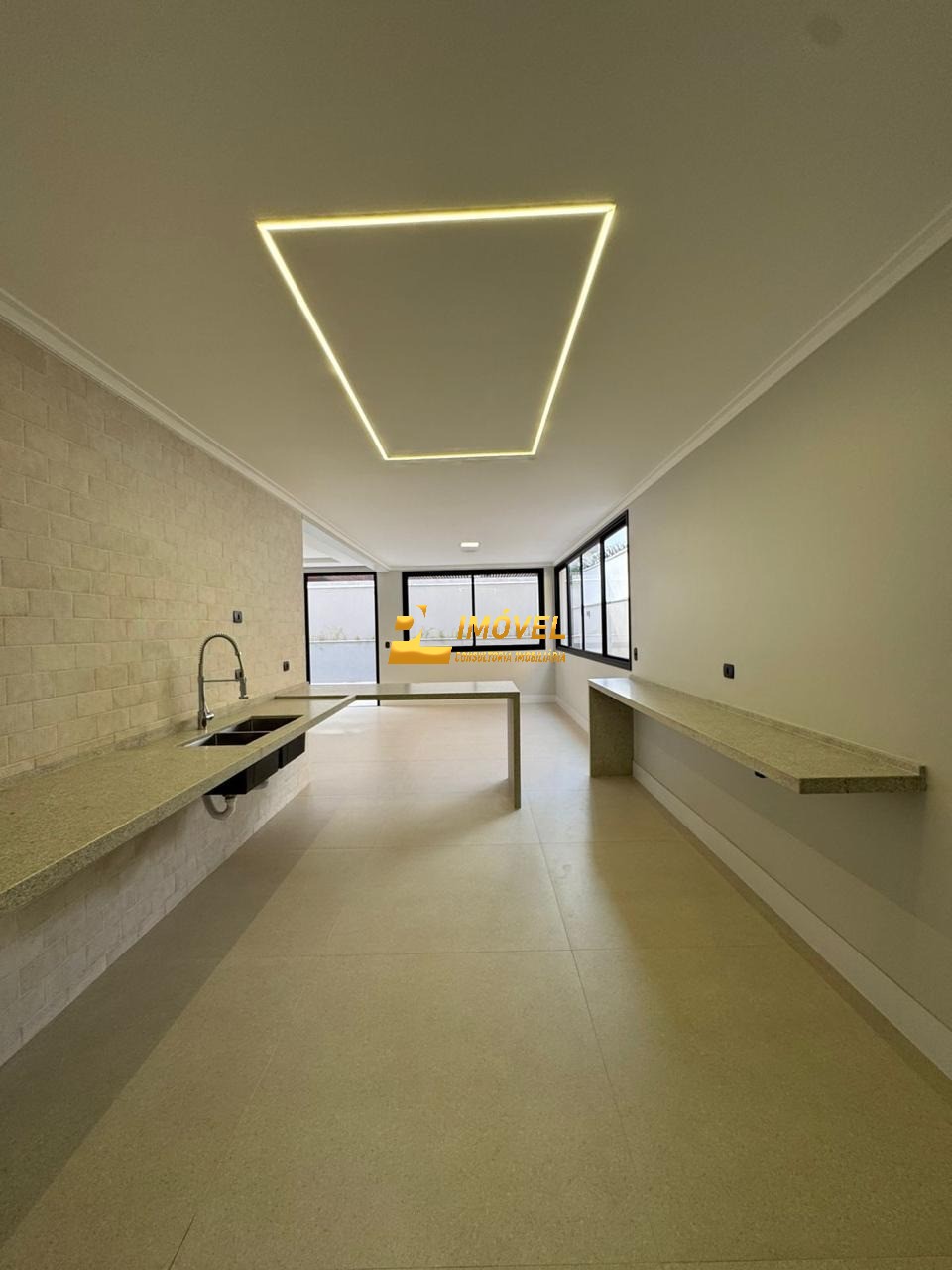 Casa, 4 quartos, 305 m² - Foto 13