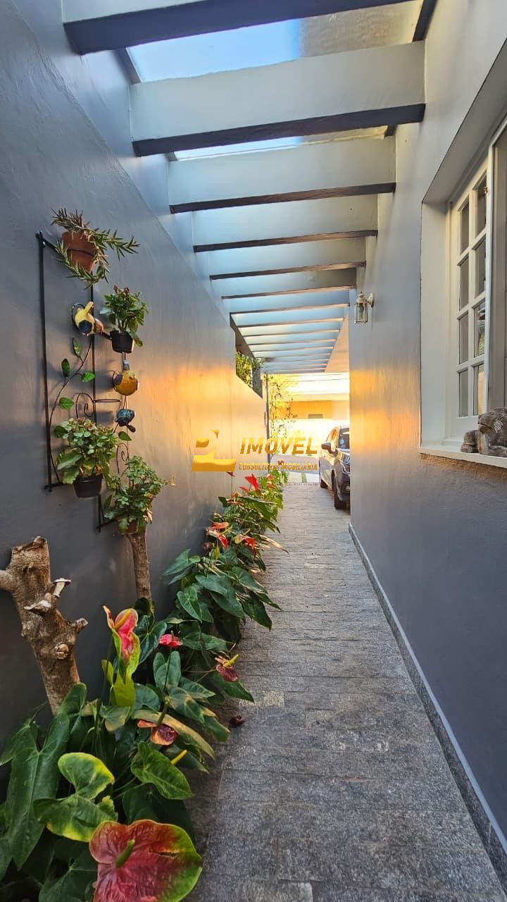 Casa, 4 quartos, 270 m² - Foto 2