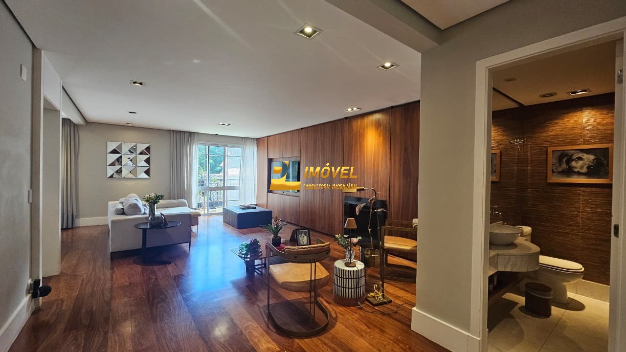 Casa, 4 quartos, 340 m² - Foto 1