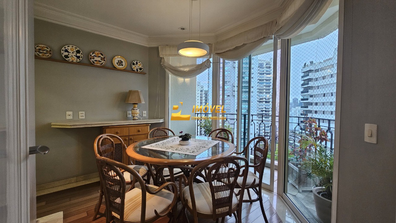 Apartamento, 4 quartos, 237 m² - Foto 1