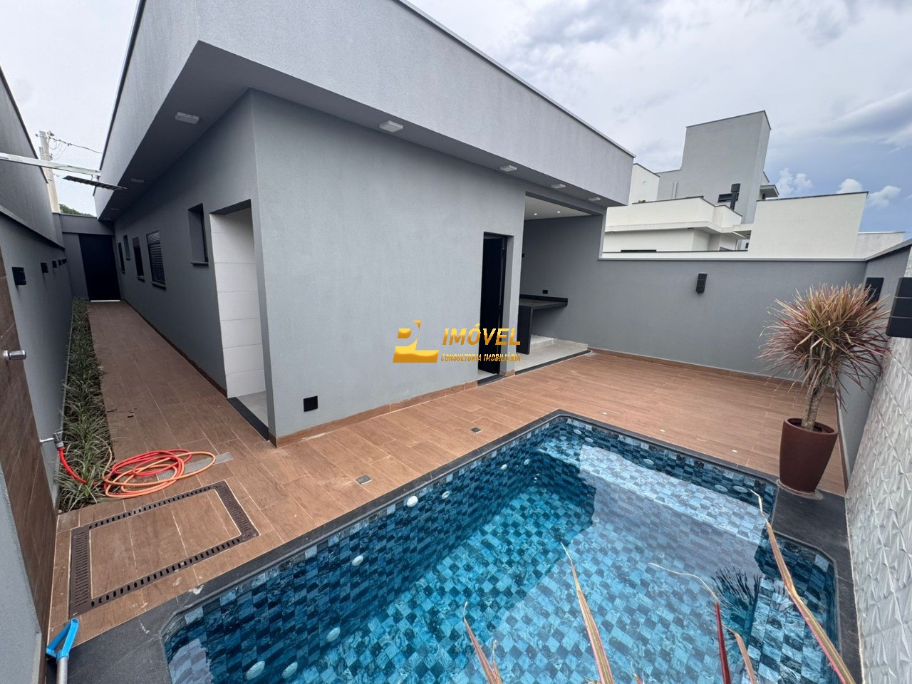 Casa, 3 quartos, 133 m² - Foto 1