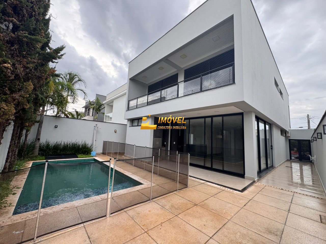 Casa, 3 quartos, 290 m² - Foto 1
