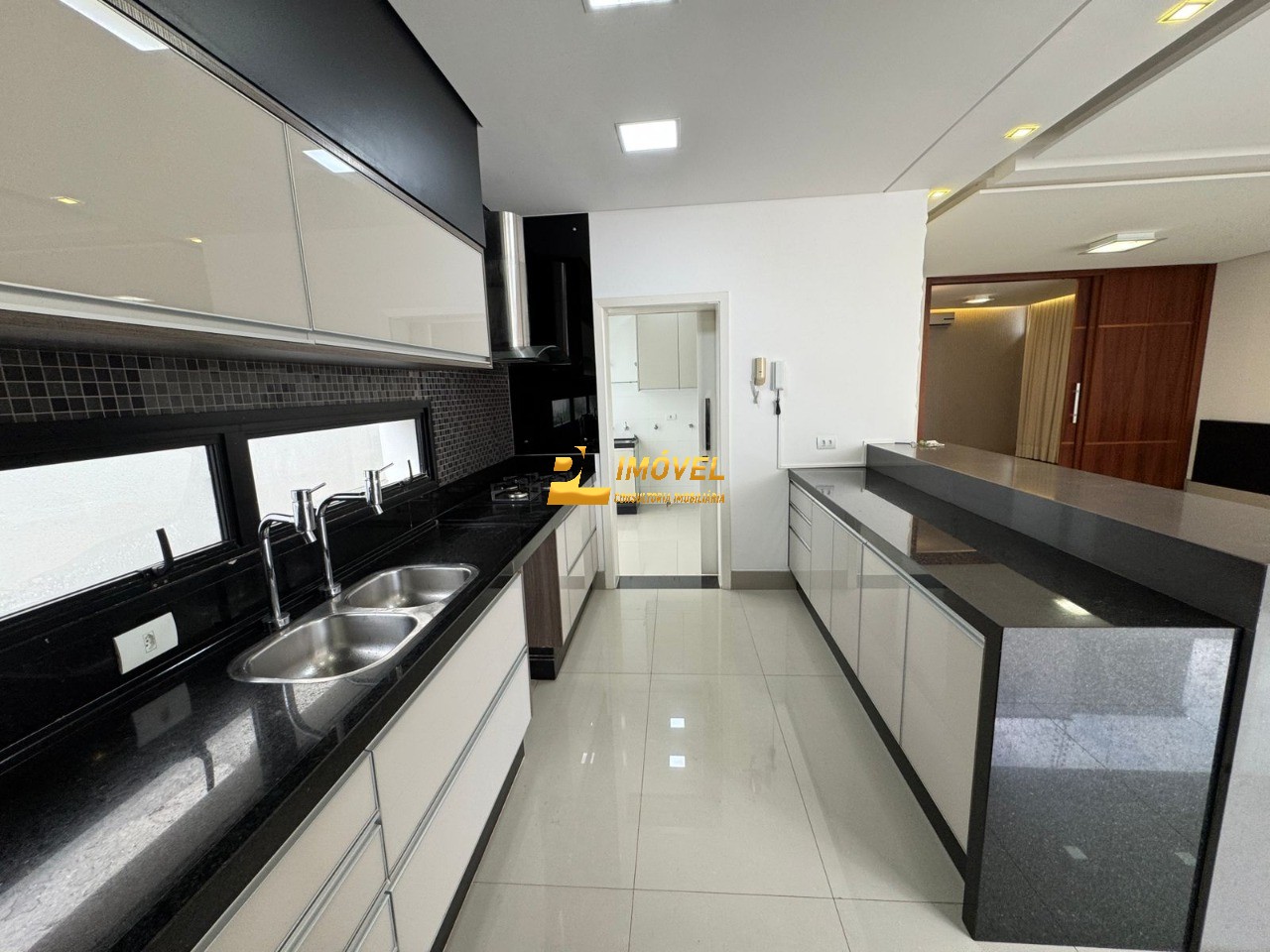 Casa, 3 quartos, 290 m² - Foto 14