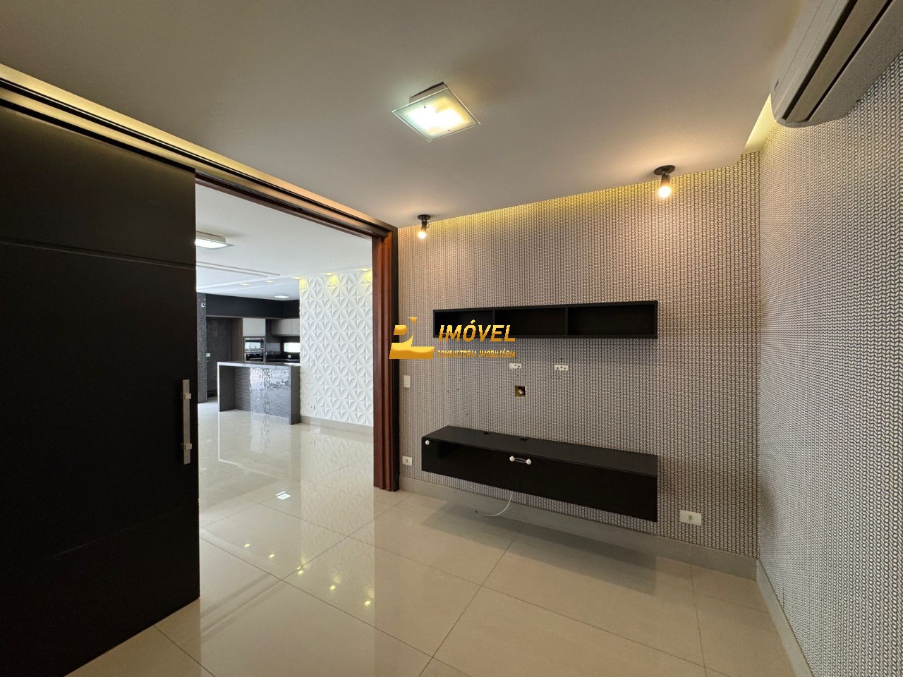 Casa, 3 quartos, 290 m² - Foto 2