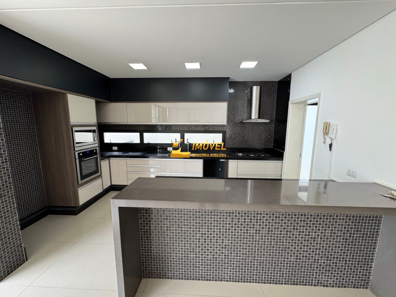 Casa, 3 quartos, 290 m² - Foto 11