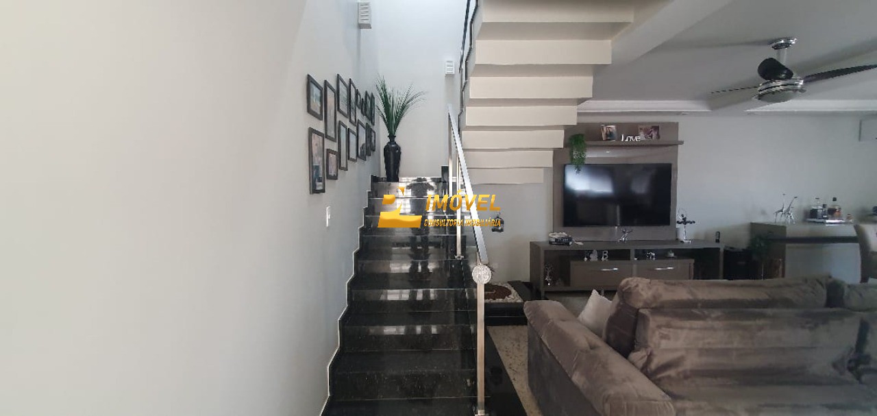 Casa, 3 quartos, 226 m² - Foto 8