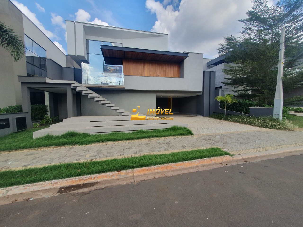 Casa, 3 quartos, 274 m² - Foto 1