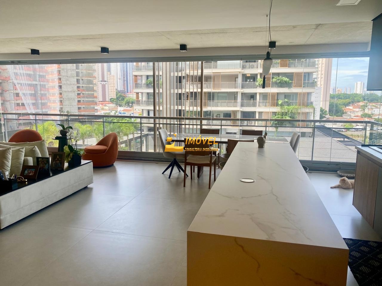Apartamento, 3 quartos, 161 m² - Foto 2