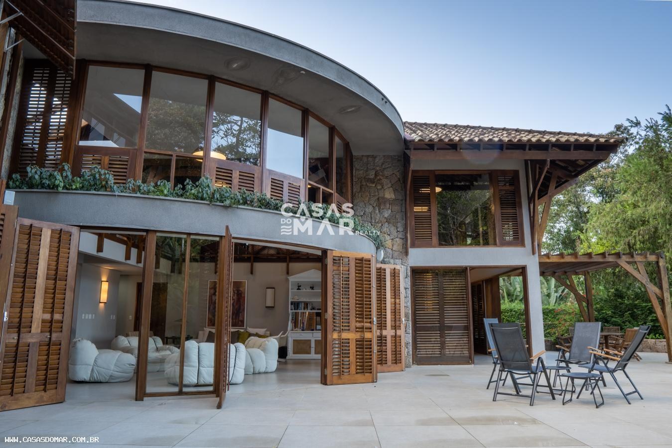 Casa, 6 quartos, 1500 m² - Foto 1