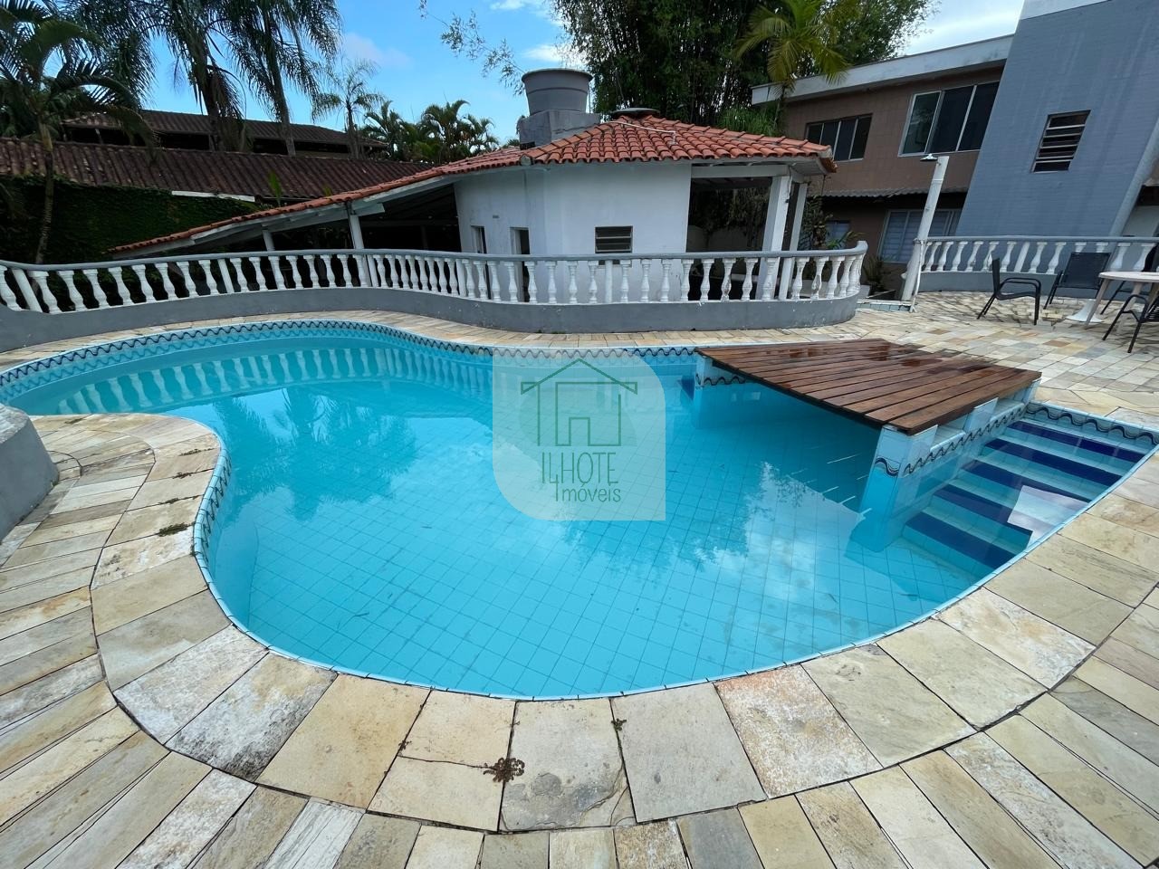 Apartamento à venda e aluguel com 2 quartos, 100m² - Foto 3