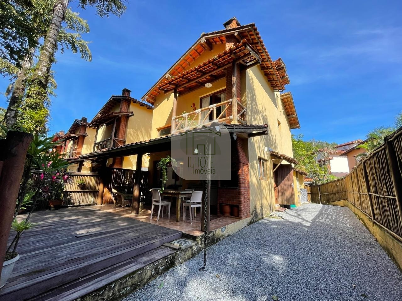 Casa de Condomínio para alugar com 3 quartos - Foto 1