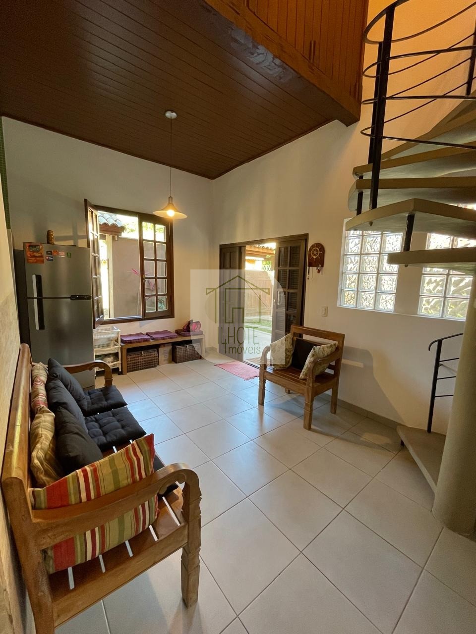 Casa à venda e aluguel com 3 quartos, 270m² - Foto 11