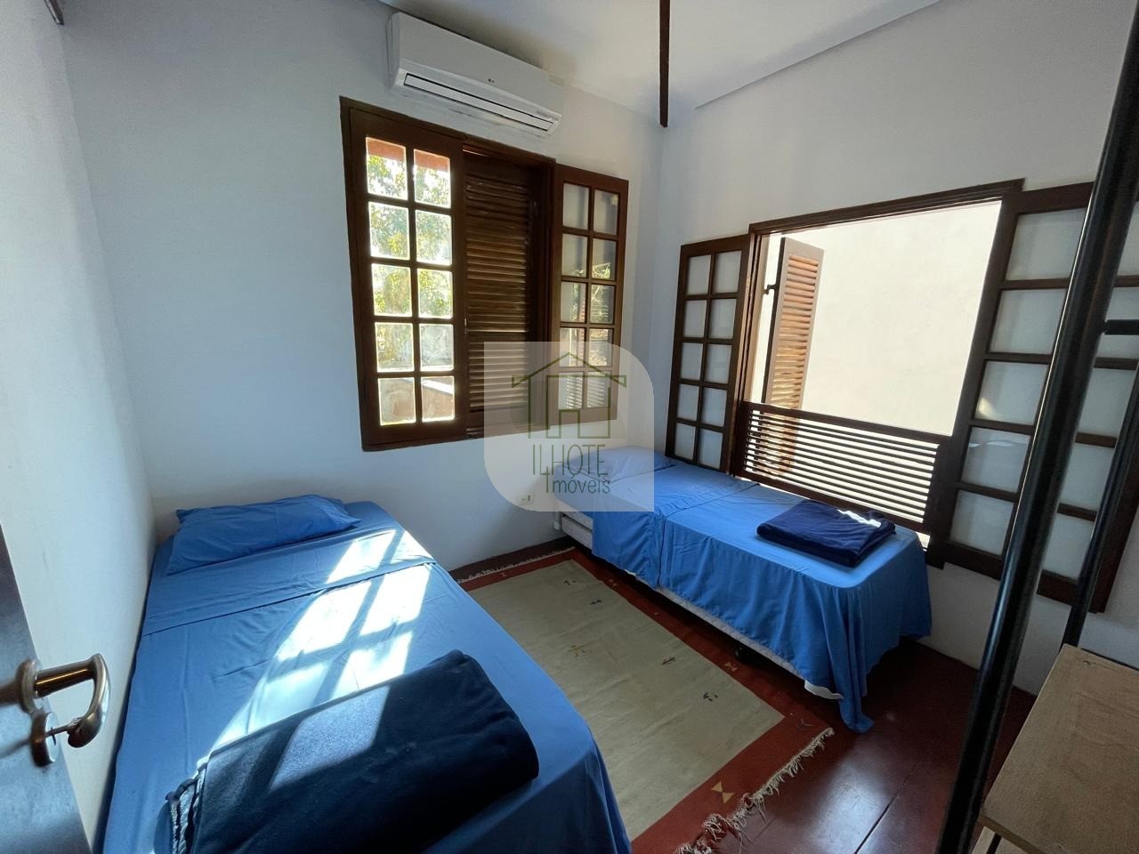 Casa à venda e aluguel com 3 quartos, 270m² - Foto 47