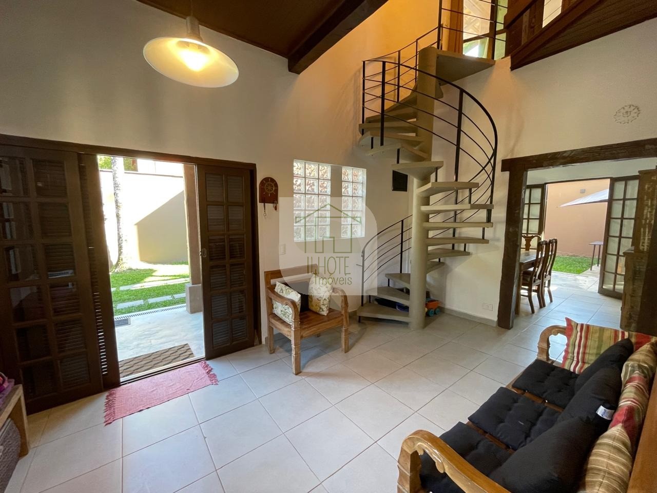 Casa à venda e aluguel com 3 quartos, 270m² - Foto 15
