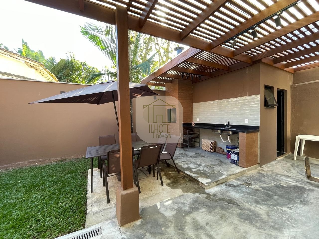 Casa à venda e aluguel com 3 quartos, 270m² - Foto 20