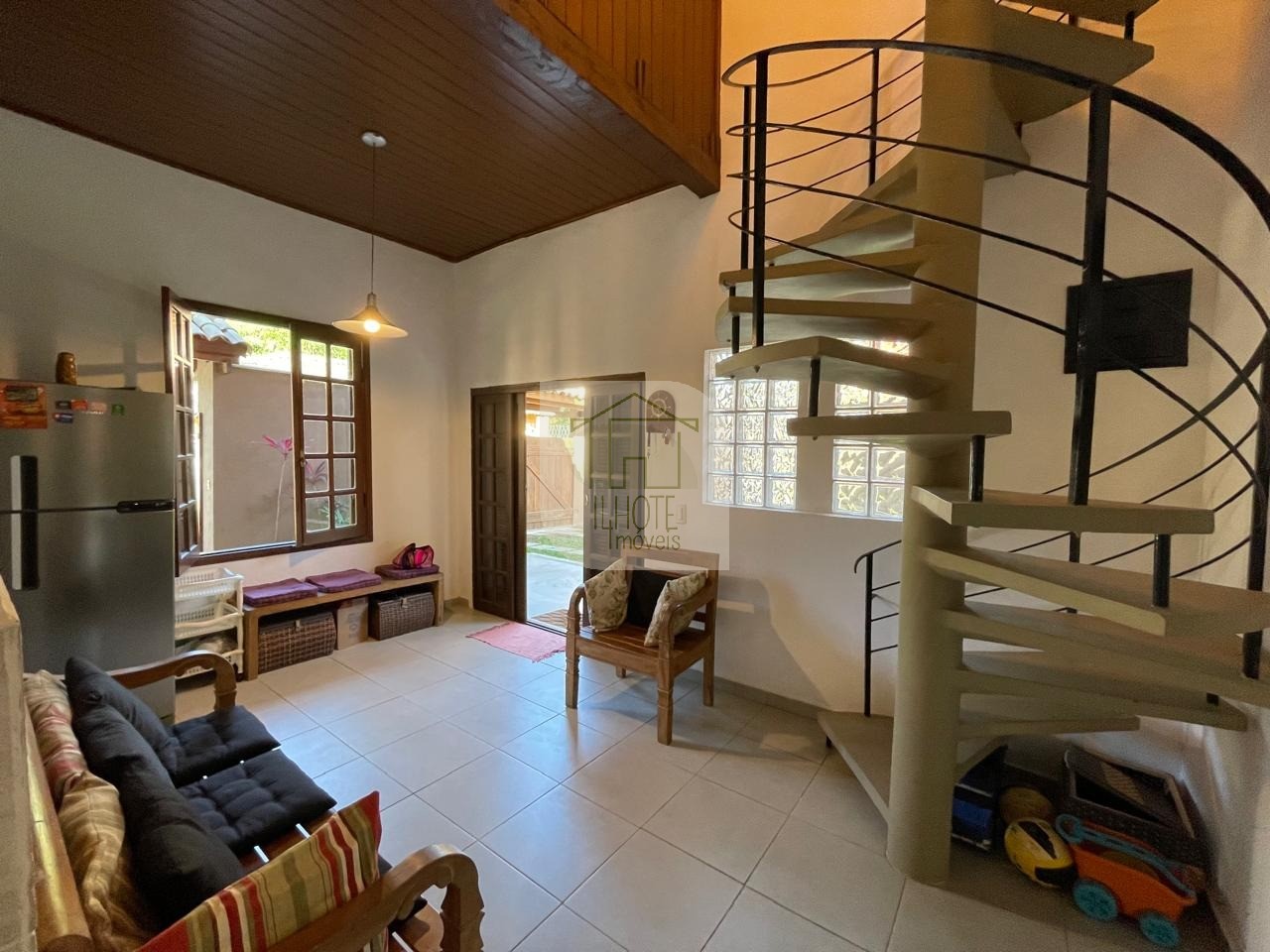 Casa à venda e aluguel com 3 quartos, 270m² - Foto 12