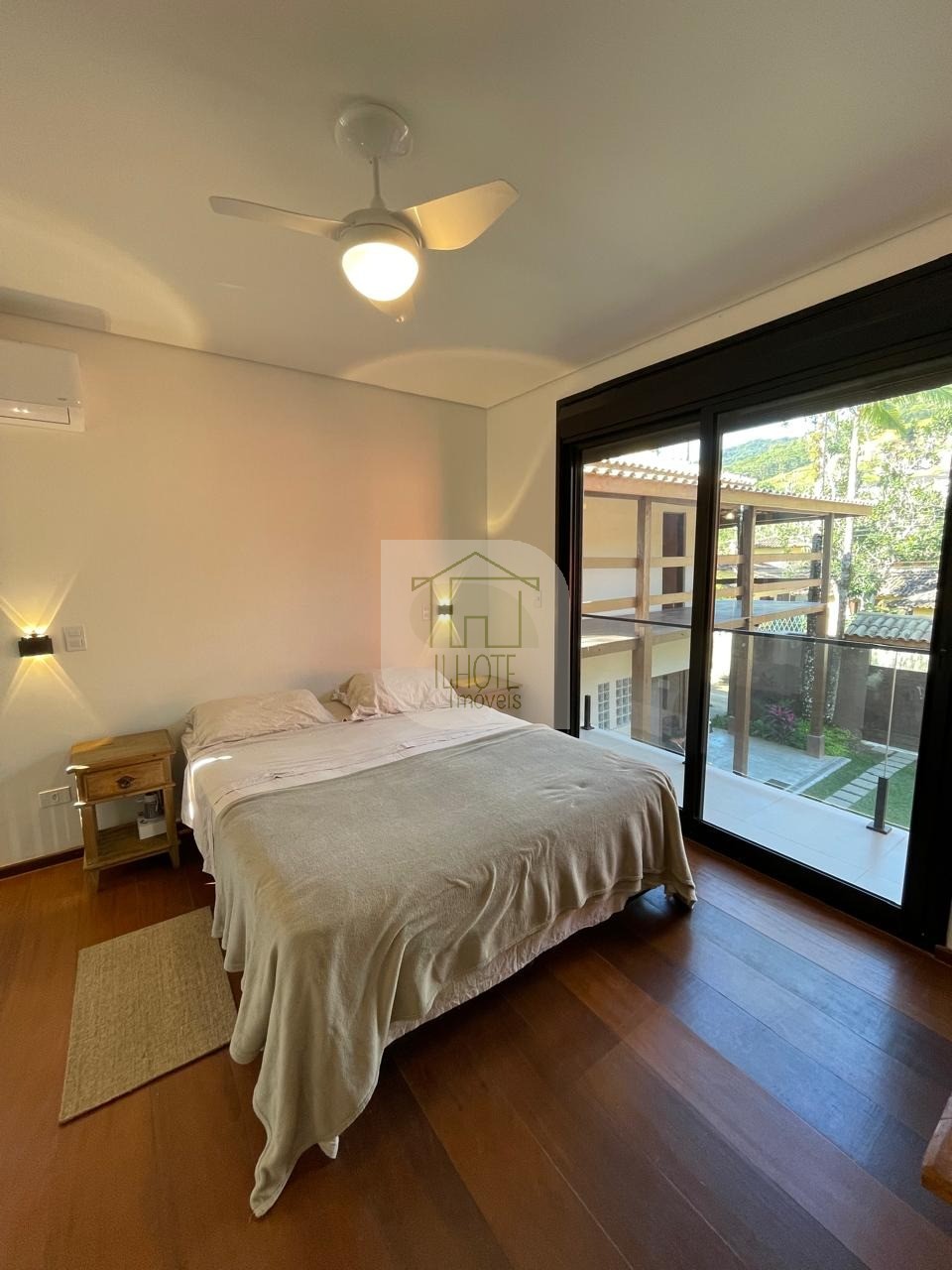 Casa à venda e aluguel com 3 quartos, 270m² - Foto 49