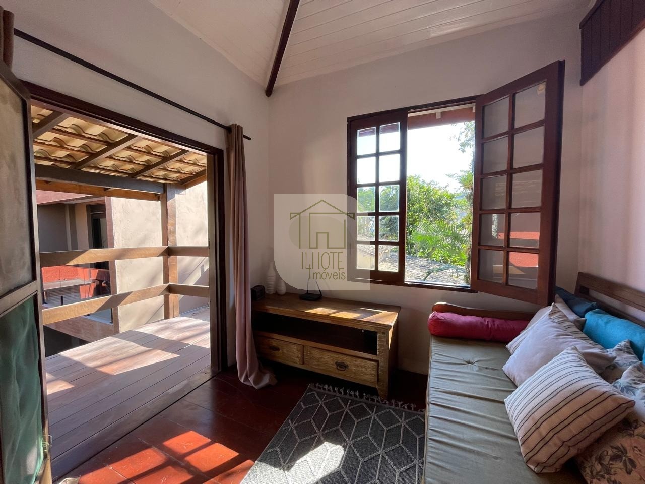 Casa à venda e aluguel com 3 quartos, 270m² - Foto 61
