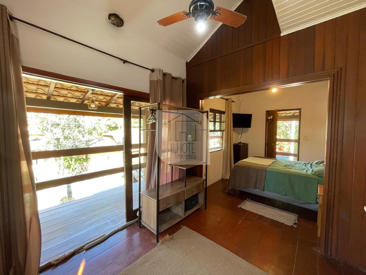 Casa à venda e aluguel com 3 quartos, 270m² - Foto 45