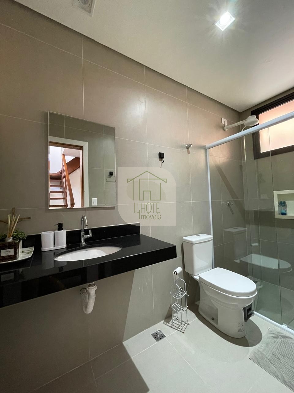 Casa à venda e aluguel com 3 quartos, 270m² - Foto 44