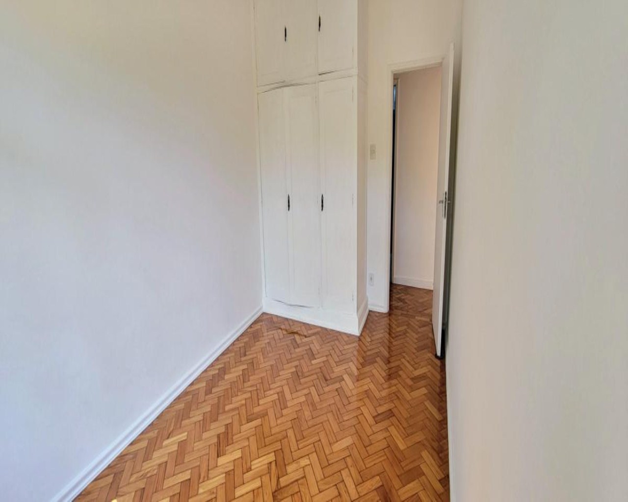 Apartamento de 83m2 , 3 quartos ,no leblon, pronto para mora