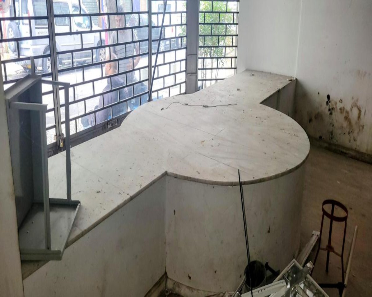 Imóvel Comercial Padrão para alugar, 330m² - Foto 1