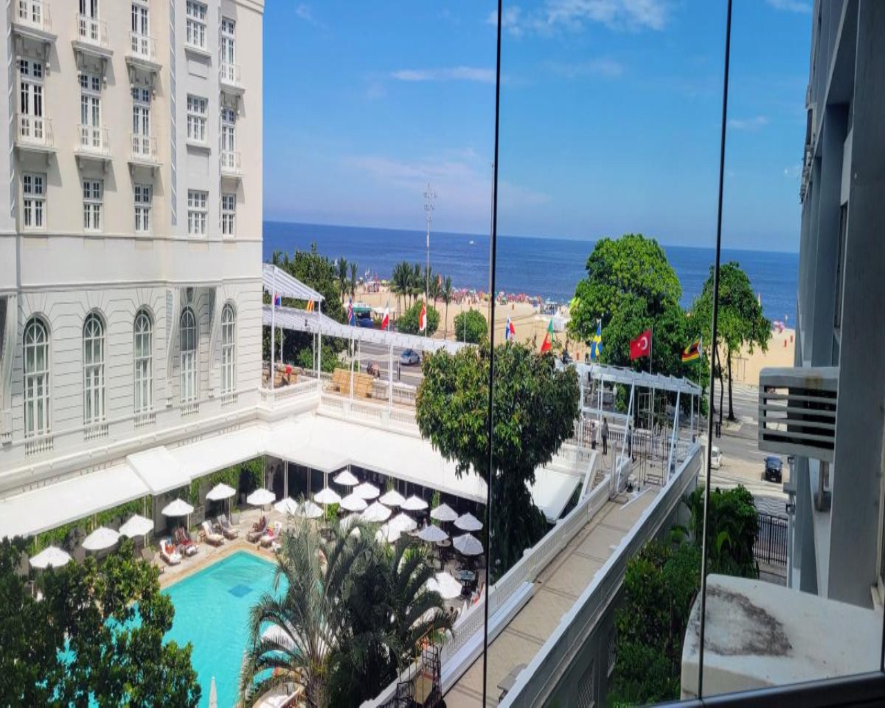 Apartamento de Luxo com Vista ao Mar e 3 Quartos em Copacabana