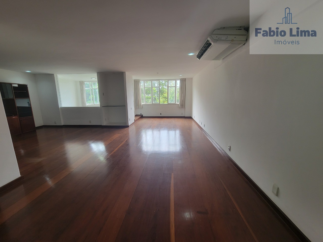 Apartamento, 3 quartos, 255 m² - Foto 1