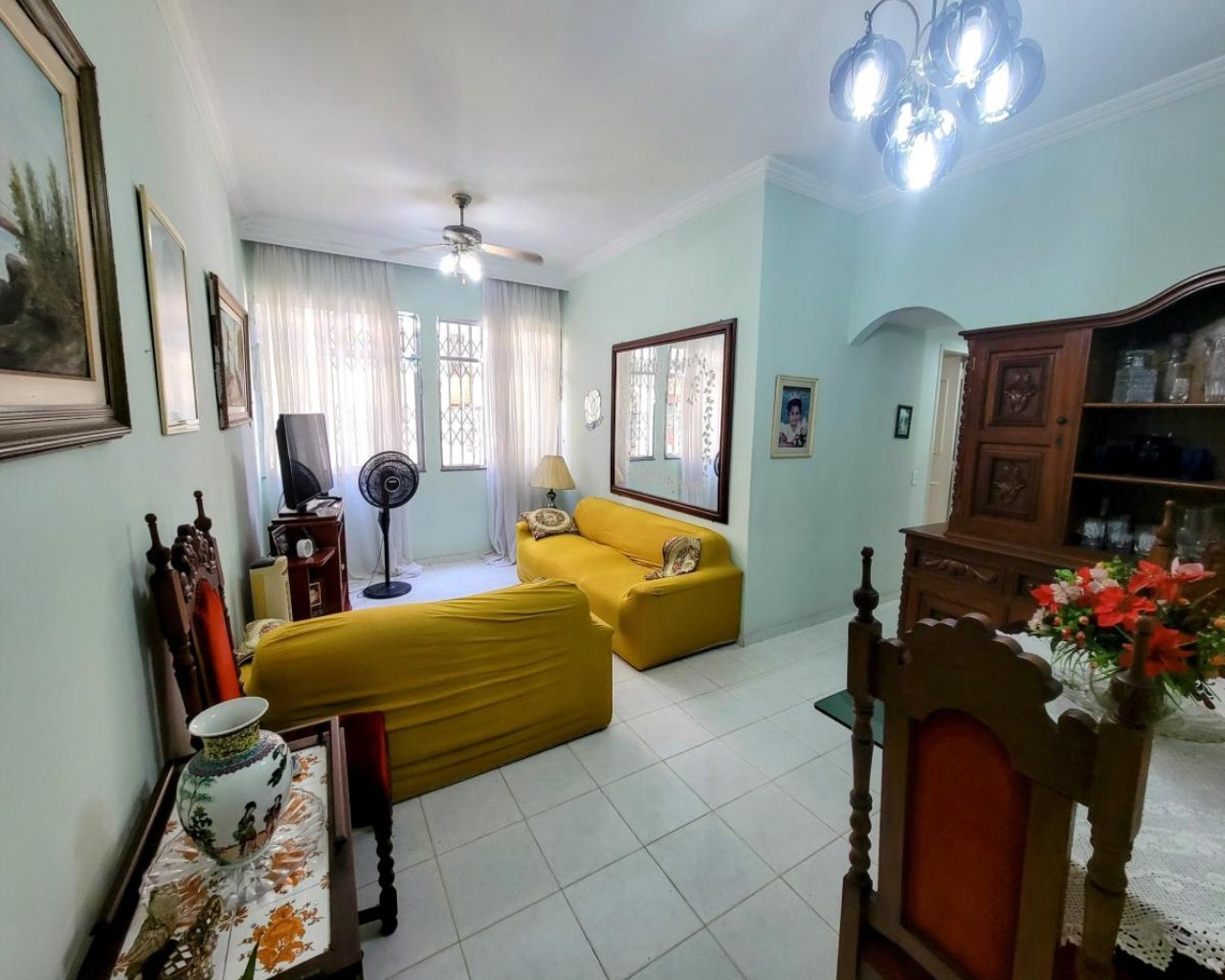 Apartamento espaçoso e bem localizado no flamengo