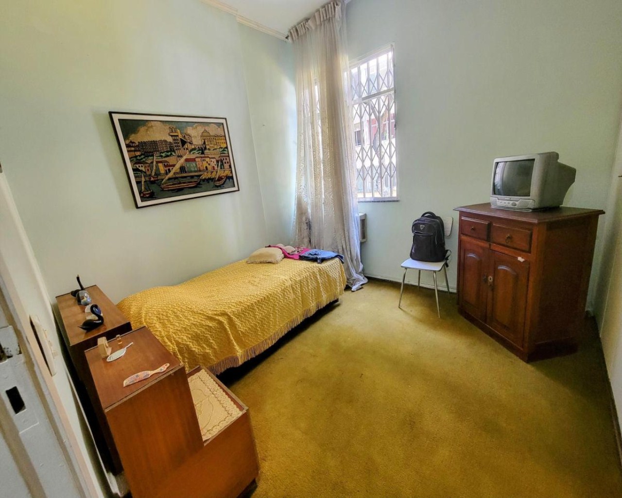 Apartamento espaçoso e bem localizado no flamengo