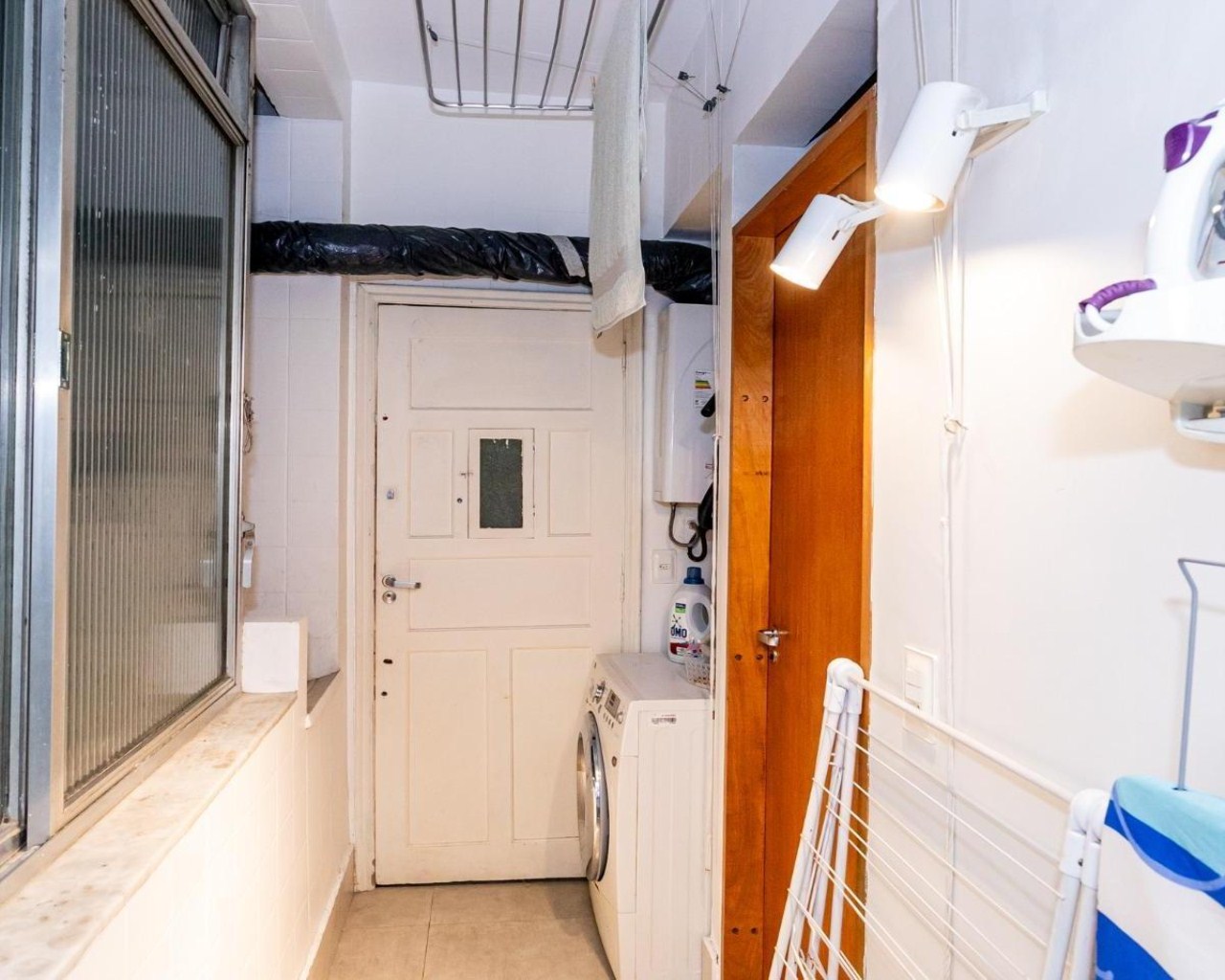 Apartamento aconchegante e reformado, mobiliado e equipado - Oportunidade!